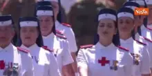 2 Giugno, le Crocerossine d'Italia sfilano alla parata ai Fori Imperiali