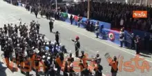 Festa della Repubblica, Arisa canta l'inno di Mameli davanti al Presidente Mattarella