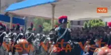 2 Giugno, i Carabinieri a cavallo sfilano alla parata ai Fori Imperiali