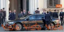 Macron arriva a Palazzo Chigi per incontrare Meloni