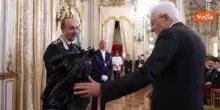 "Carabinieri nella tormenta", la statuetta in dono a Mattarella per l'anniversario dell'Arma