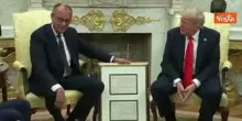 Merz dona a Trump certificato di nascita del nonno Friedrich nato in Germania nel 1869