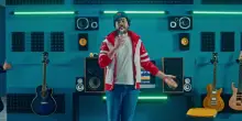 Differenziata, uno spot spiega come smaltire le bottiglie in plastica