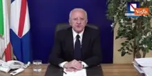 De Luca: "Musk con l'occhio nero? È la conferma che Dio c'è"