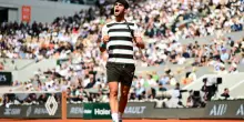 Alcaraz vince il Roland Garros, Sinner ko al super tie-break