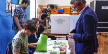 La gaffe di Calenda al seggio