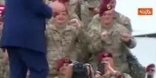 Militari a Fort Bragg ballano la Trump dance in onore del Presidente