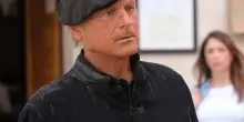 Vince Don Matteo. Infante sul podio, bene l'omaggio a Berlusconi