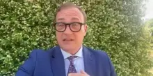 Cerno: la più brutta sinistra di sempre che gira con la Costituzione e sostiene la teocrazia di Khamenei | VIDEO