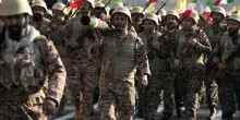 Ucciso Ali Shadmani, il militare vicino a Khamenei. Che succede a Teheran