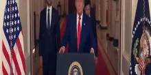 Trump dopo i raid: "Il bullo del Medio Oriente ora deve fare la pace"