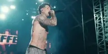 Tony Effe, il live al Kozel Carroponte a Milano apre il Summer Tour