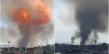 Esplosione al benzinaio: paura a Roma. Il boato poi la colonna di fumo nero