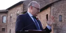 Gualtieri sprofonda nella classifica di sindaci, Gasparri: "Andamento catastrofico"