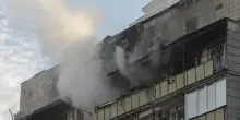 I russi colpiscono ancora Kiev: missili e droni sui palazzi