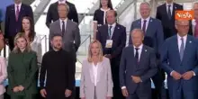 Conferenza ricosruzione Ucraina a Roma, la foto di gruppo dei leader
