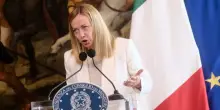 Colpita la chiesa della Sacra Famiglia. Meloni: "Attacchi ai civili inaccettabili"