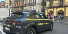 Napoli, lotta alla contraffazione. Sequestrati oltre 18 mila articoli