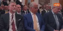 Le cuffie per l'interprete del Presidente Tebboune non funzionano, Meloni: "Il bello della diretta"