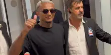 Wesley sbarca a Fiumicino: accolto così dai tifosi giallorossi