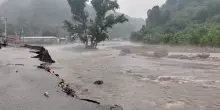 Cina, piogge torrenziali a Pechino. MIgliaia di persone evacuate