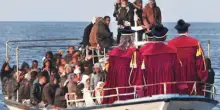 L'invasione di giudici e clandestini: così le toghe Ue vogliono riaprire i confini