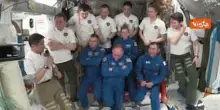 La Crew Dragon 11 arriva alla Stazione Spaziale Internazionale, la cerimonia di benvenuto