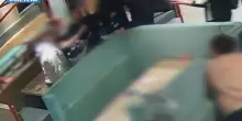 Aggressione omofoba in fast food a Catania, due misure cautelari