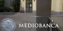 Assemblea di Mediobanca boccia l'ops su Banca Generali