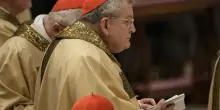 Leone XIV vede Burke. E il nemico conservatore di Bergoglio chiede il ripristino della messa in latino