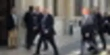 Francia sull'orlo della crisi, Bayrou chiede fiducia sulla manovra