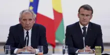 Il 70% dei francesi vuole le dimissioni di Macron. Bayrou verso la sfiducia