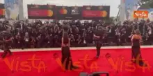 Venezia 82, Heidi Klum con la figlia Leni sul red carpet della Mostra del Cinema