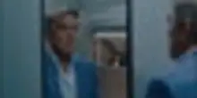 A Venezia Clooney star in crisi, cerca se stesso in "Jay Kelly"