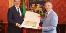 Comunicato Stampa: CRV – Presidente Ciambetti incontra Ambasciatore italiano in Cina, Massimo Ambrosetti