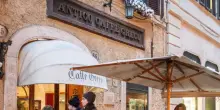 L'appello al Prefetto per il Caffè Greco: "No all'utilizzo dello forze dell'ordine per lo sfratto"