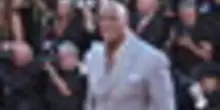 A Venezia The Rock ed Emily Blunt, red carpet "The Smashing Machine"