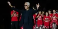 Giorgio Armani è morto a 91 anni. Il comunicato dell'azienda: "Fondatore e instancabile motore"