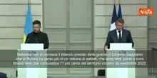 Macron: Russia ha perso un milione di soldati per conquistare l'1 per cento dell'Ucraina