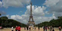 Francia, la crisi politico-finanziaria scuote l'Europa