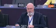 Proteste al Parlamento Ue contro rifiuto minuto silenzio per Kirk, eurodeputati battono sui banchi