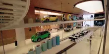 Renault rinnova il flagship store sugli Champs Élysées