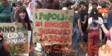 "Netanyahu wanted", i cartelli dei manifestanti pro Palestina a Piazza dei Cinquecento a Roma