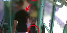 Rapina sul tram ai danni di un ipovedente a Milano, due arresti