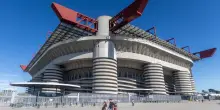 San Siro a Inter e Milan: ok alla vendita. Ma scatta il terremoto in consiglio comunale