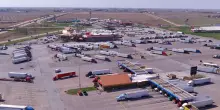 Commercio estero extra Ue, ad agosto export e import in calo