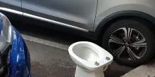 Quel bisogno impellente di inciviltà #lafotodeilettori