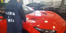 Scoperta maxi frode su importazione auto, anche Ferrari e Porsche