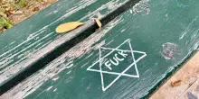 Anche a Torino spuntano le scritte antisemite: l'ultima vergogna dei ProPal