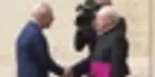 Carlo III accolto in Vaticano per una visita storica